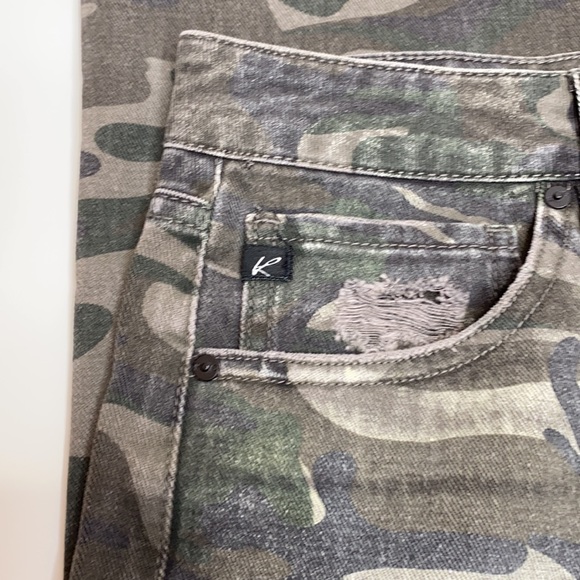 KanCan Wilder Camo High Rise Boyfriend Jeans - Picture 7 of 11